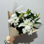 Букет из лилий и хризантем «Легкость» фото 3